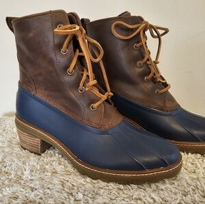 Sperry Duck Boots with Heel Size 9.5